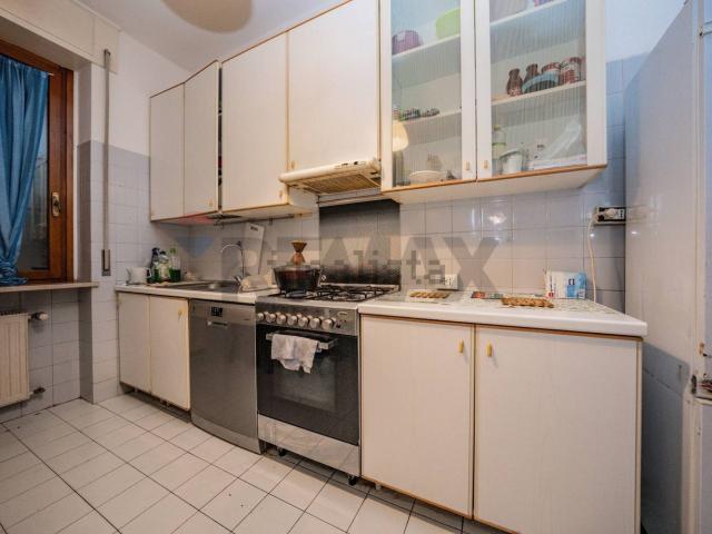 Appartamento in vendita di 76 m² in Viale Cesare Battisti, 10
