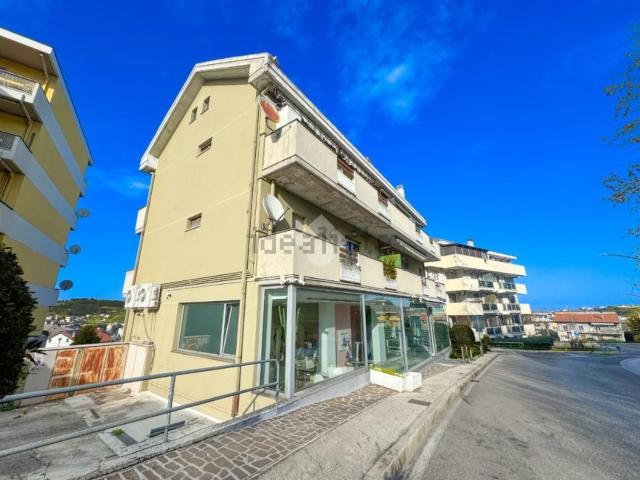 Appartamento in vendita di 76 m² in Viale Gran Sasso, 201