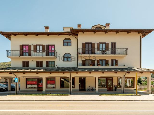 Appartamento in vendita di 76 m² in Viale Stazione, 22