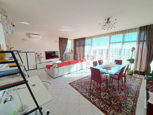 Appartamento in vendita di 770 m²