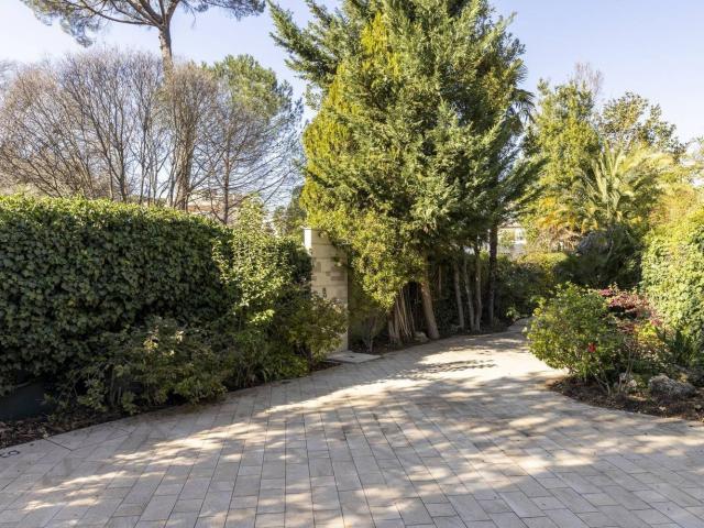 Appartamento in vendita di 771 m² in Via di San Valentino