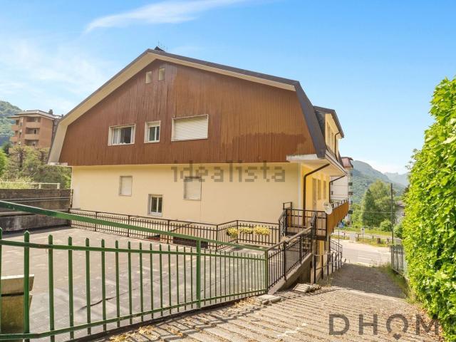Appartamento in vendita di 785 m² in Via Rancilio, 19