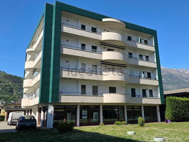 Appartamento in vendita di 78 m² in Corso Lancieri di Aosta