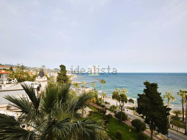 Appartamento in vendita di 78 m² in Lungomare Imperatrice, 130