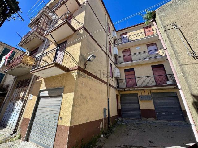 Appartamento in vendita di 78 m² in Largo Conceria, 63