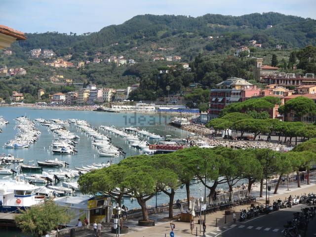 Appartamento in vendita di 78 m² in Piazza Giuseppe Garibaldi, 20
