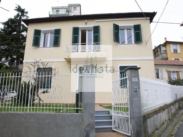 Appartamento in vendita di 78 m² in Salita Mimose, 19