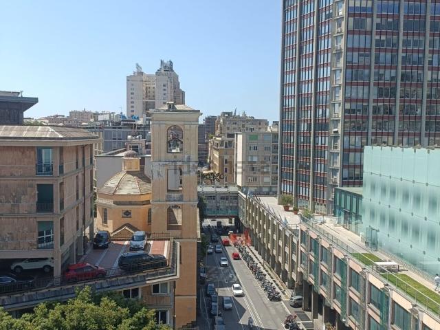 Appartamento in vendita di 78 m² in Via XII Ottobre, 10
