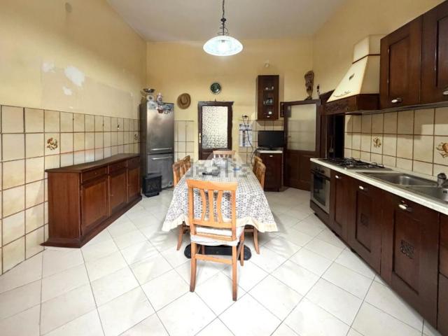 Appartamento in vendita di 78 m² in Via Alessandro Manzoni, 28