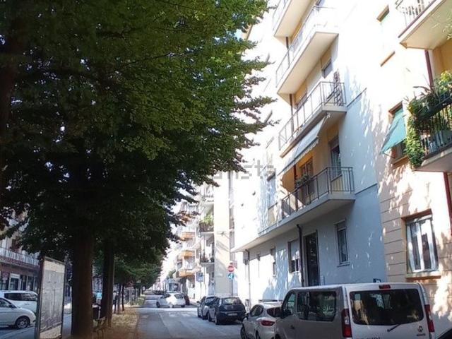 Appartamento in vendita di 78 m² in Via Antonio Bassignano, 50