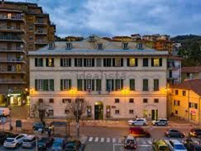 Appartamento in vendita di 78 m² in Via Campomorone, 105