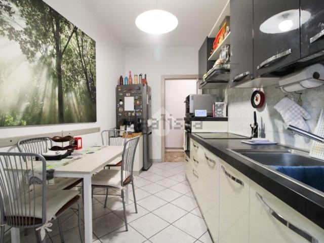 Appartamento in vendita di 78 m² in Via Caltagirone, 12