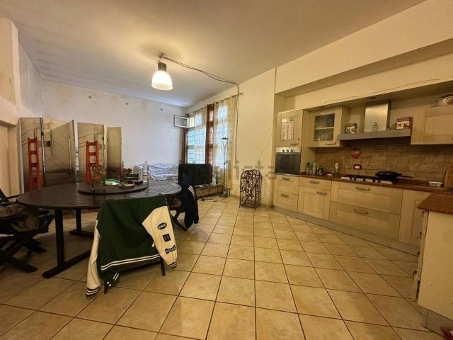 Appartamento in vendita di 78 m² in Via Cavour, 10