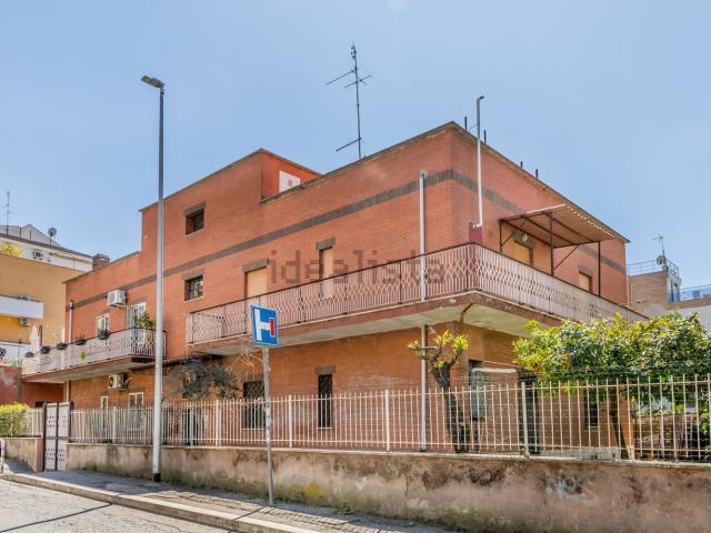 Appartamento in vendita di 78 m² in Via Cesare Lombroso, 11