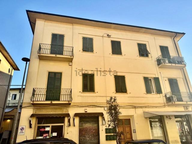Appartamento in vendita di 78 m² in Via Dante Alighieri, 93