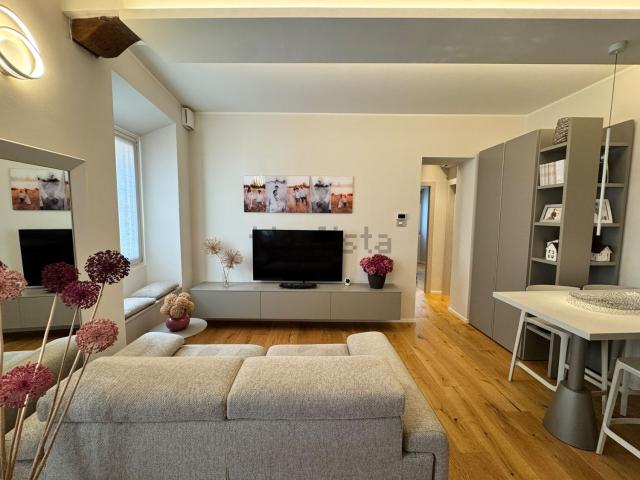 Appartamento in vendita di 78 m² in Via daveri, 21