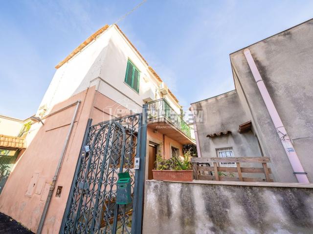 Appartamento in vendita di 78 m² in Via dei Quintili, 225