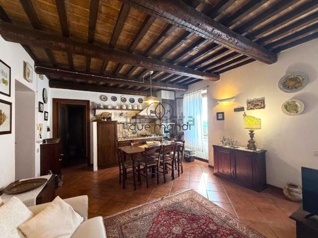 Appartamento in vendita di 78 m² in Via del Priorato