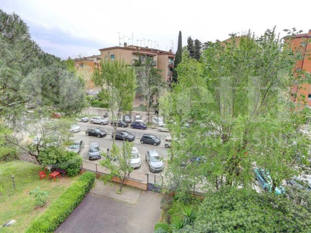 Appartamento in vendita di 78 m² in Via del Quadraro, 58