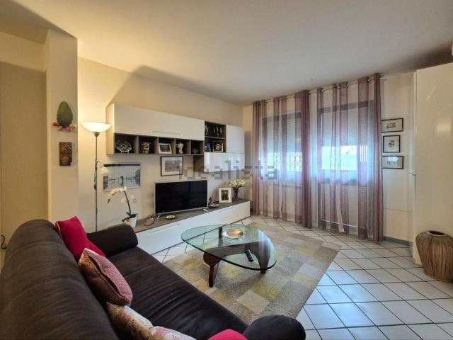 Appartamento in vendita di 78 m² in Via delle Ville Prima, 221