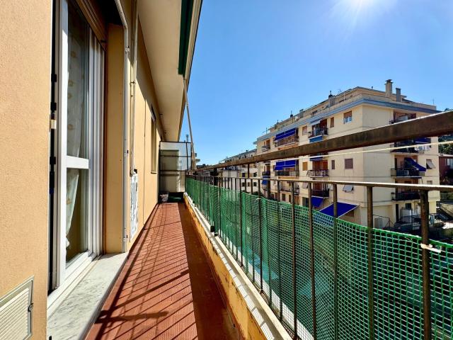 Appartamento in vendita di 78 m² in Via delle Canisse, 34