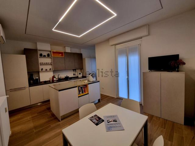 Appartamento in vendita di 78 m² in Via Francesco Petrarca