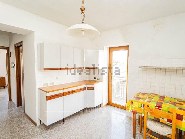 Appartamento in vendita di 78 m² in Via Fumiarga, 8