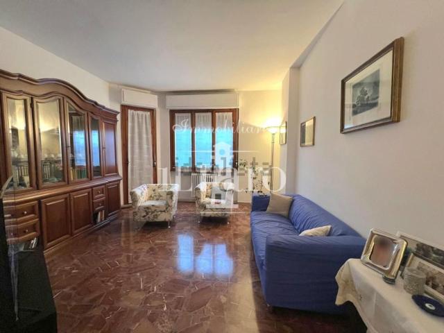 Appartamento in vendita di 78 m² in Via Gaetano Donizetti, 50013