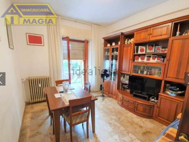 Appartamento in vendita di 78 m² in Via III Ottobre, 11