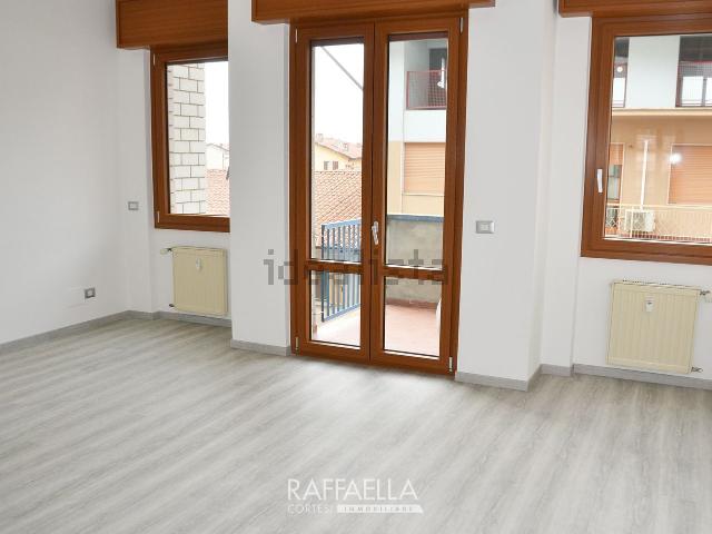 Appartamento in vendita di 78 m² in Via Lorenzo Sibellini, 20