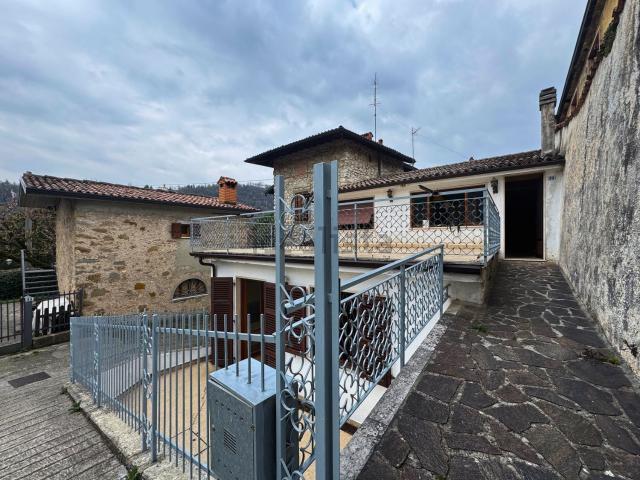 Appartamento in vendita di 78 m² in Via Madaschi, 89