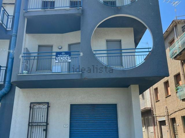 Appartamento in vendita di 78 m² in Via N. Sauro, 1