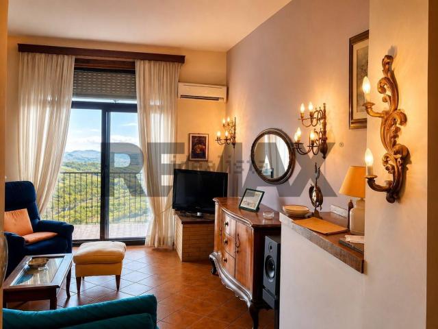 Appartamento in vendita di 78 m² in Via Orientale, 2
