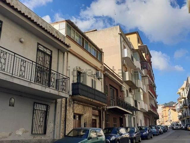 Appartamento in vendita di 78 m² in Via Palermo, 391