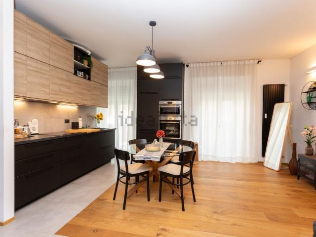 Appartamento in vendita di 78 m² in Via Salvo D&apos Acquisto