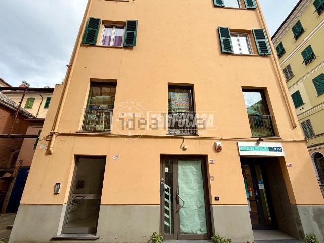 Appartamento in vendita di 78 m² in Via Sestri, 43