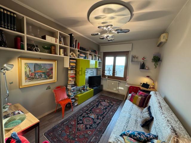 Appartamento in vendita di 78 m² in Viale Medaglie d’Oro, 17