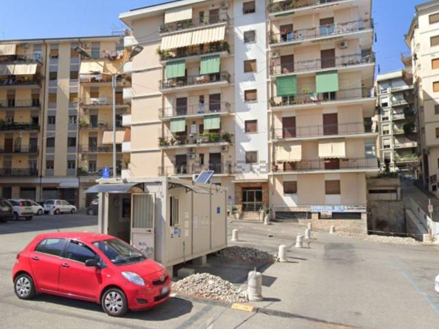 Appartamento in vendita di 78 m² in Viale Delle Medaglie DꞌOro, 135