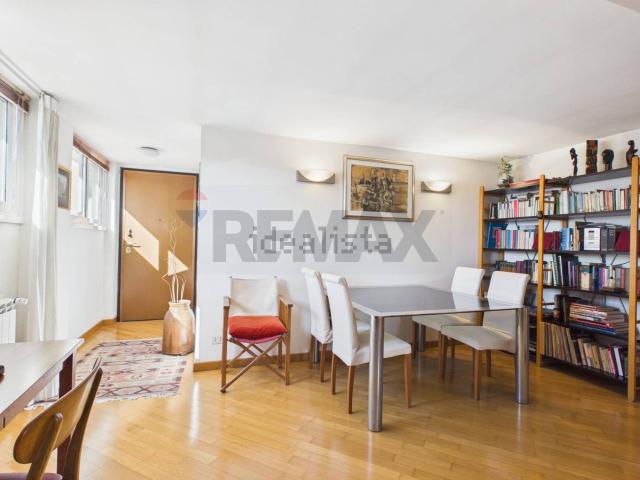 Appartamento in vendita di 79 m² in Piazzale dei Caduti della Montagnola, 72