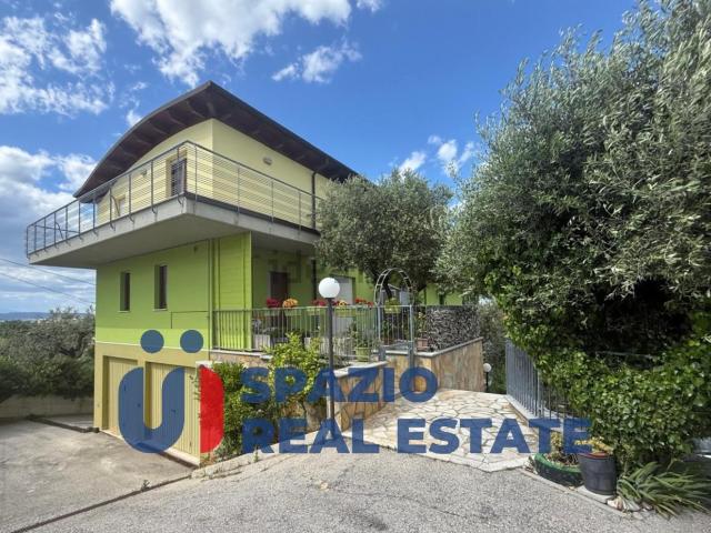 Appartamento in vendita di 79 m² in Strada Valle Furci, 90
