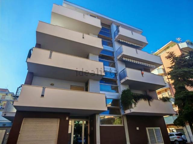 Appartamento in vendita di 79 m² in Via Teofilo D&apos Annunzio, 59