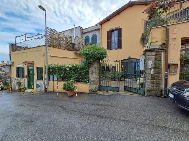 Appartamento in vendita di 79 m² in Via Cardinal Camillo Laurenti, 10