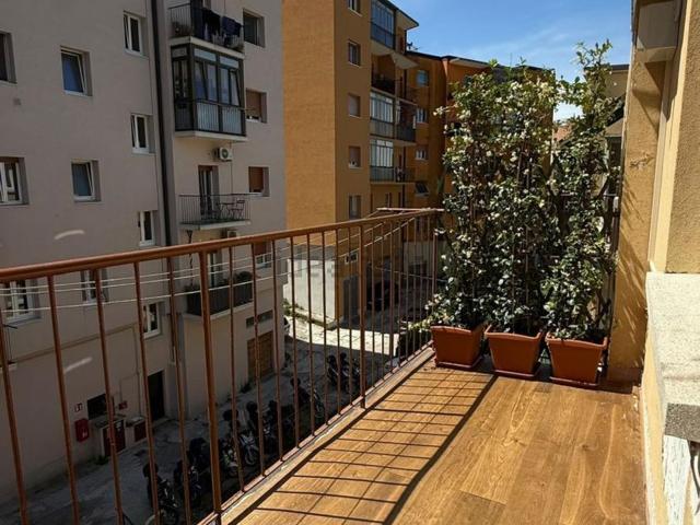 Appartamento in vendita di 79 m² in Via Commerciale, 149