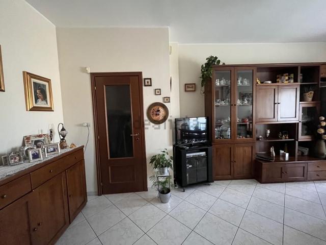 Appartamento in vendita di 79 m² in Via Como, 2