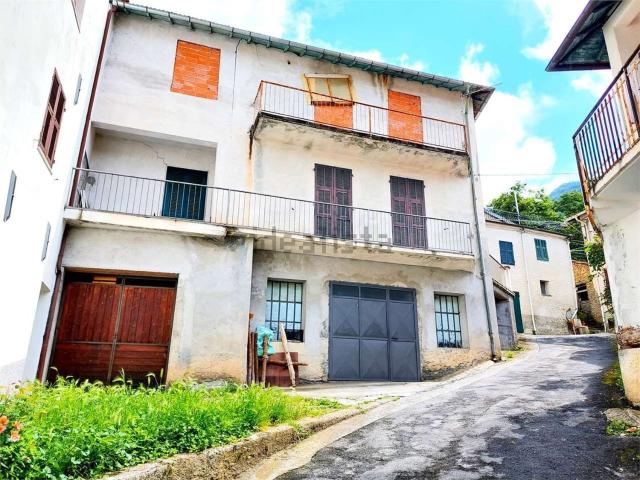 Appartamento in vendita di 79 m² in Via Costa, 20