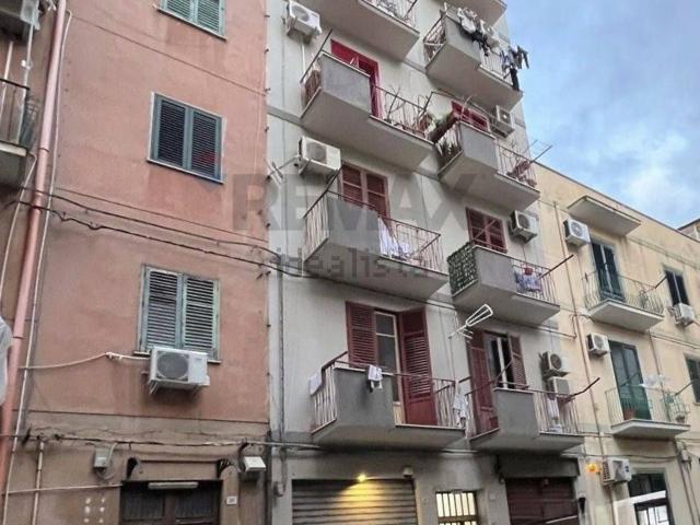 Appartamento in vendita di 79 m² in Via Filippo de Lignamine, 22