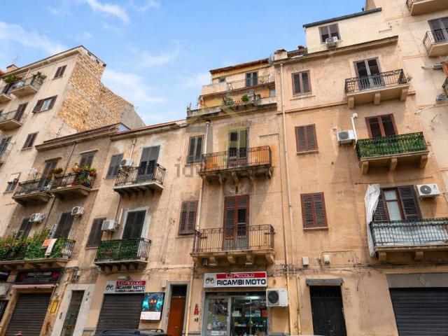 Appartamento in vendita di 79 m² in Via Francesco Paolo Perez, 173