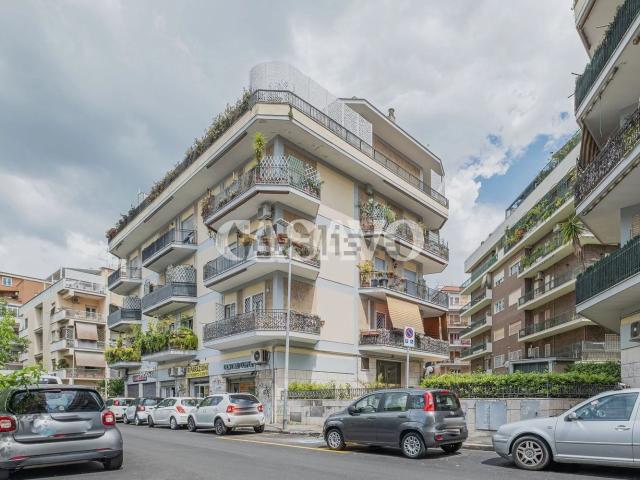 Appartamento in vendita di 79 m² in Via Jacopone da Todi, 38