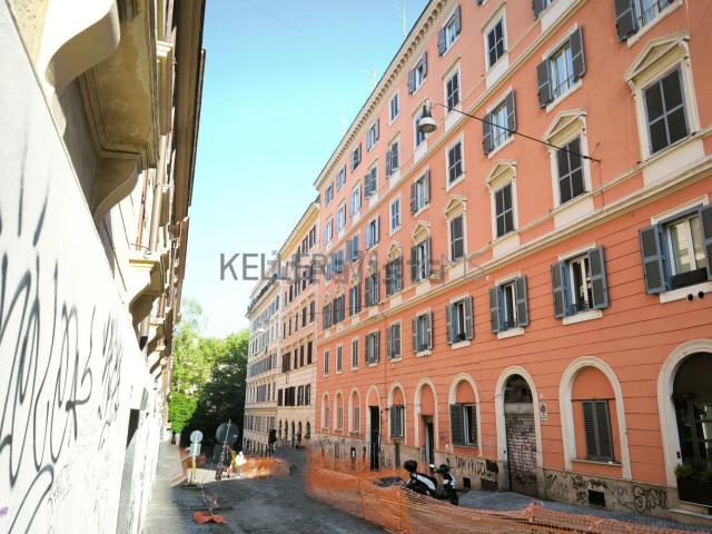Appartamento in vendita di 79 m² in Via Luigi Santini, 3
