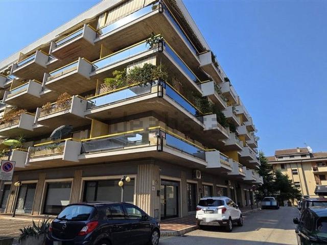 Appartamento in vendita di 79 m² in Via Martiri VI Ott 75